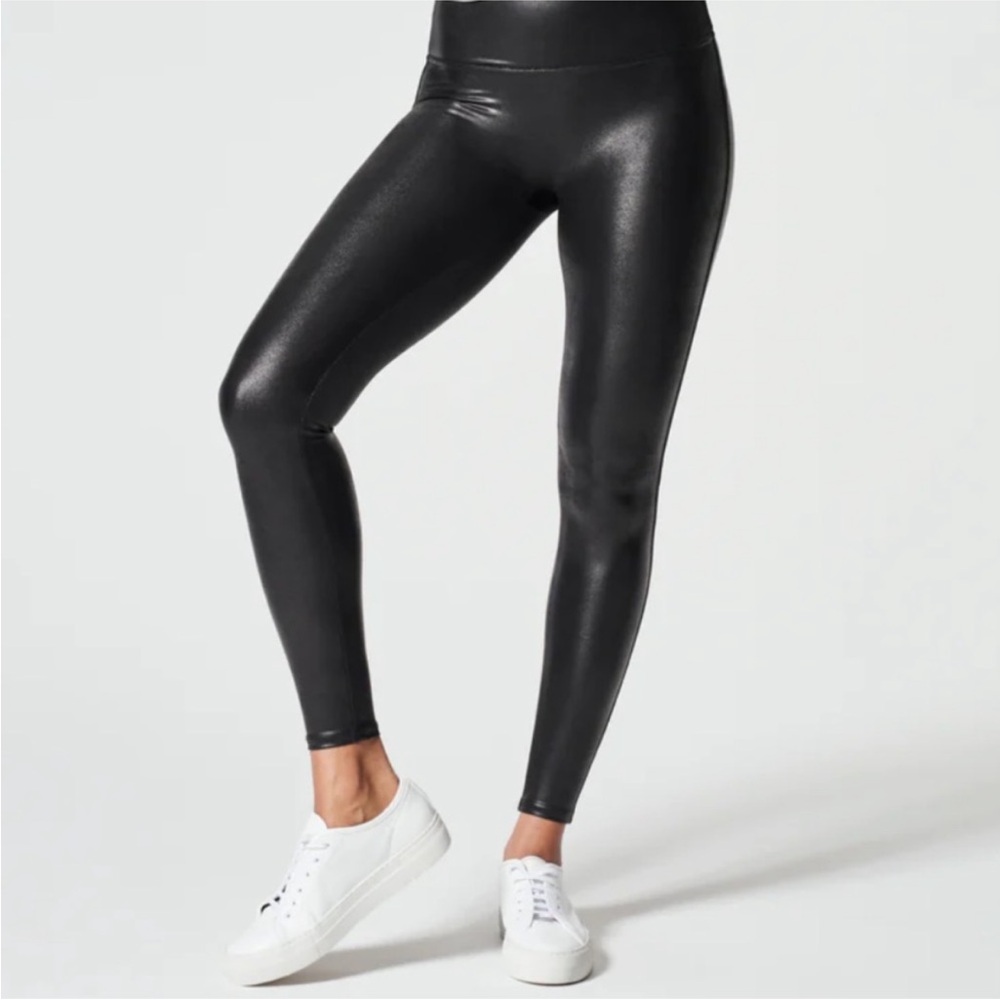 *SPANX Black Medium Faux Leather Look Leggings